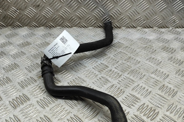Furtun de lichid de răcire PORSCHE MACAN 95B 2016 OEM: 8R0819376T 22073770
