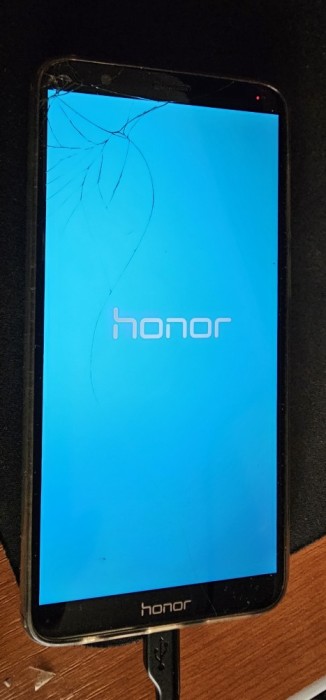 Huawei Honor 7X (BND-L21) DISPLAY SPART , RESETAT , FUNCTIONEAZA SE INCARCA .
