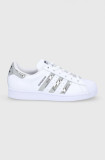 Adidas Originals Pantofi culoarea alb, cu toc plat