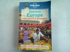 EASTERN EUROPE. PHRASEBOOK &amp;amp; DICTIONARY (GLOSAR SI DICTIONAR) foto