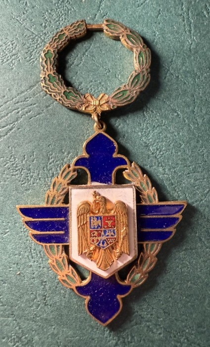 Ordinu Virtutea Aeronautica in grad de Mare ofiter militar pe timp de pace 2000