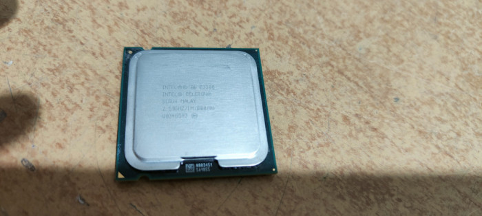 Intel&reg; Celeron&reg; Processor E3300 1M Cache, 2.50 GHz, 800 MHz FSB