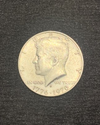 Moneda jubiliară half dollar 1776-1976 foto