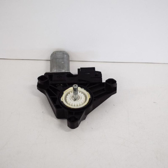 Motor macara geam ușă st&acirc;nga spate MERCEDES-BENZ C W205 2015 OEM: A2059060301 3452570
