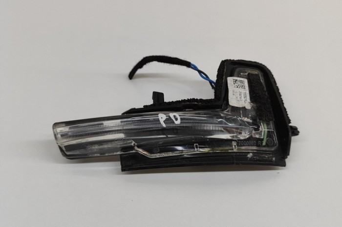 Semnalizare oglinda ușă st&acirc;nga față VOLVO XC90 II 2022 OEM: 31385686 28278232