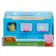 Set figurina cu autobuz scolar din lemn, Peppa Pig