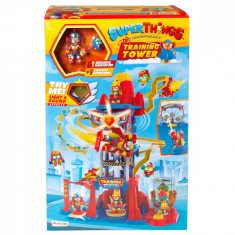 Set de joaca cu figurine Superthings, Turnul de antrenament