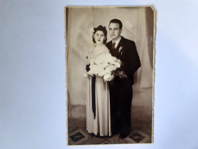 Carte poștală cu cuplu din Tecuci județul Galați &amp;icirc;n 1940 foto