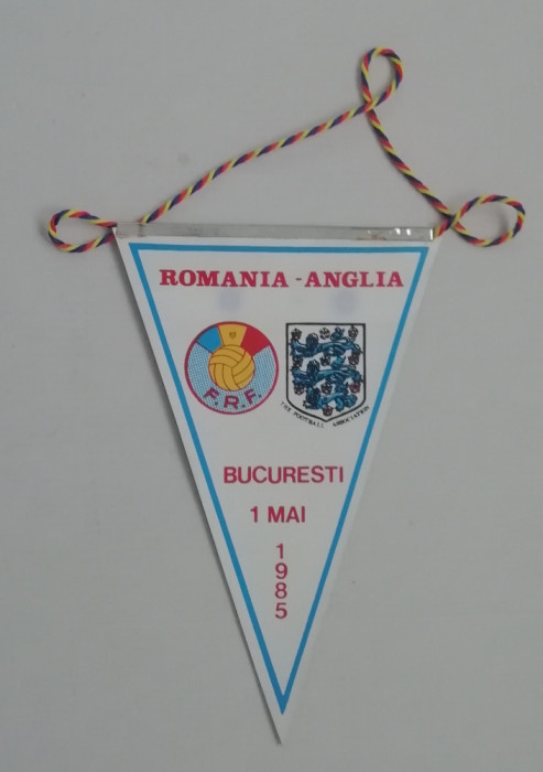 M3 C7 - Tematica sport - fobal - Romania - Anglia - 1 mai 1985