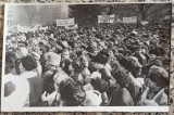 Manifestanti in zona Banu Manta, decembrie 1989// fotografie de presa