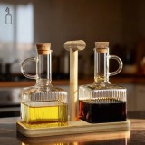 Set oliviera premium din sticla borosilicata, 2 recipiente cu suport din bambus