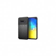 Husa Compatibila cu Samsung Galaxy S10e - iberry Thunder TPU Flexibil Negru