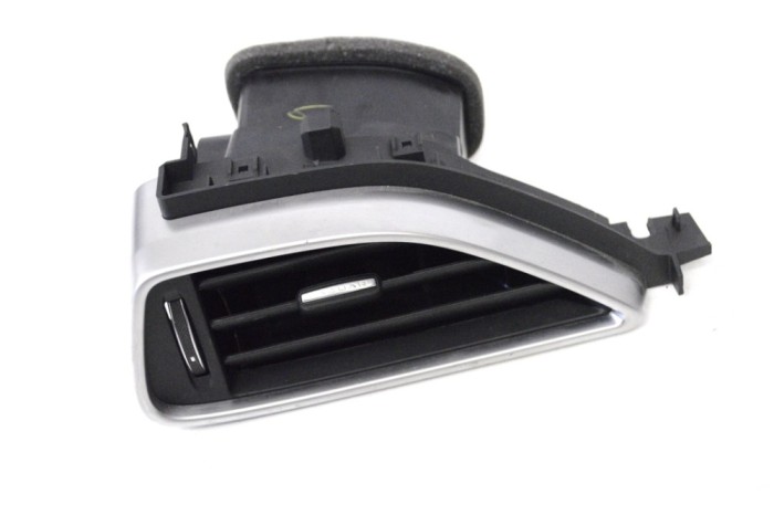 Gura de ventilație planșa de bord JAGUAR F-PACE X761 2017 OEM: HX73-018B09-AE 17022645