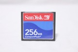 Card memorie CF Compact SanDisk 256 MB