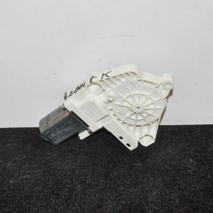 Motor macara geam ușă st&acirc;nga față AUDI Q5 8R 2011 OEM: 8K0959801B 2708488