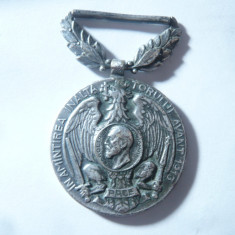 Medalie Inaltatorul Avant - al II-lea Razboi Balcanic ,Carol I ,litera S muchie