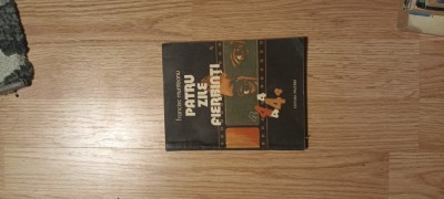 Patru zile fierbinti foto