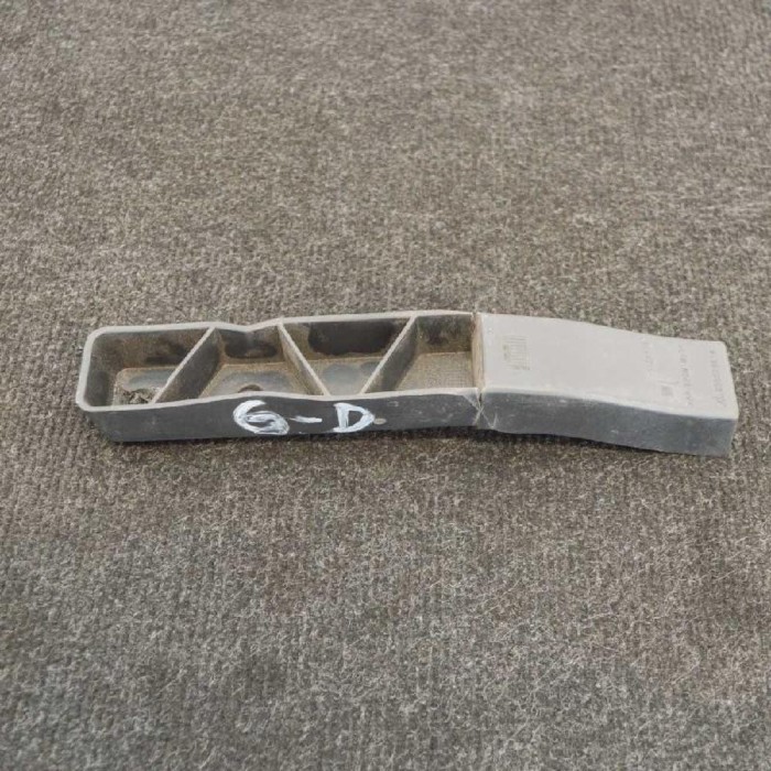 Suport bara de protecție st&acirc;nga spate OPEL ASTRA K 2018 OEM: 13425528236528514 3811176