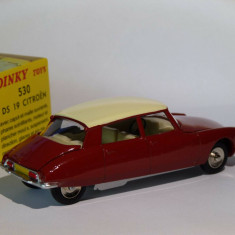 Macheta Citroen DS 19 - Dinky Toys