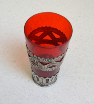 Vechi pahar Ruby Red East Asian foto