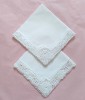 Lot de 2 batiste Vintage cu margine de dantela lucrata manual