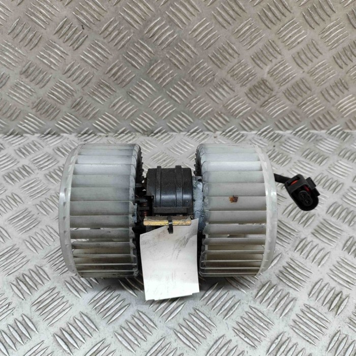 Ventilator aeroterma AUDI A8 D3 4E2, 4E8 2005 OEM: 4E0959101A,0130111047