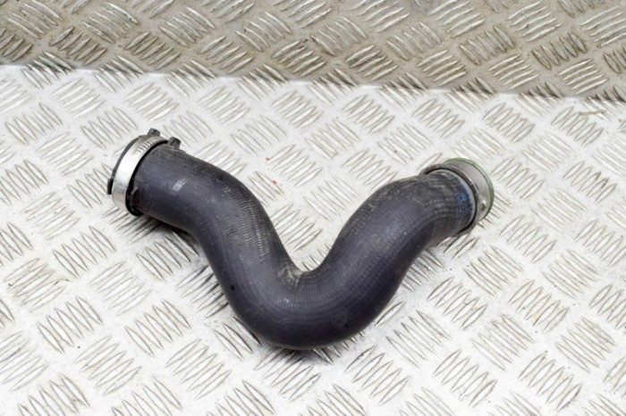 Furtun intercooler dreapta AUDI Q7 4L 2008 OEM: 7L6145738A 21008076
