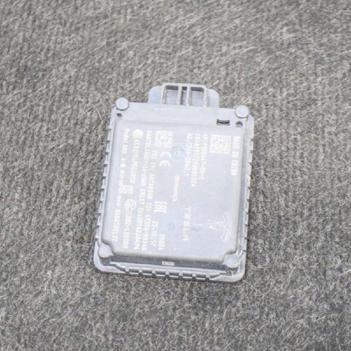 Senzor radar de distanță TESLA MODEL 3 2018 OEM: A2C764-29401,2014DJ6494,4135A-ARS4B,1108647-00-C 10829236