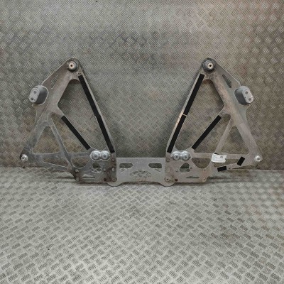 Scut motor central spate BMW 3 G20, G80, G28 M3 Competition 2021 OEM: 9504171,9504172 foto