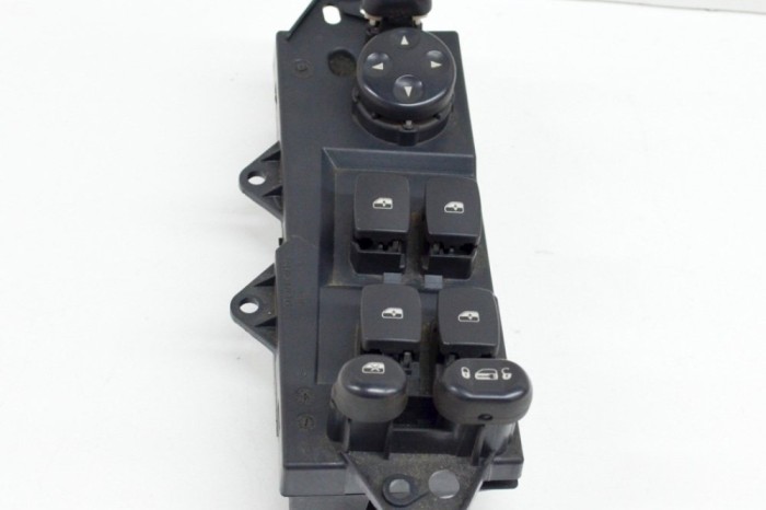 Buton geam ușă st&acirc;nga față CHRYSLER PACIFICA 2003 OEM: 04685980AH,774-80190 14277536