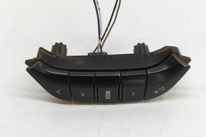 Buton de pe volan MITSUBISHI PAJERO IV V8_W, V9_W 2007 OEM: 8701A066 | 32144844