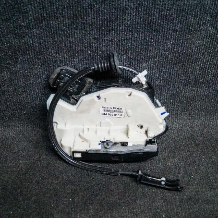 &Icirc;ncuietoare ușă dreapta spate SKODA FABIA II 542 2013 OEM: 5K4839016R 1823732