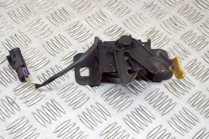 OPEL ZAFIRA TOURER C P12 2012 OEM: 11318,13371991 SKU: 13598681