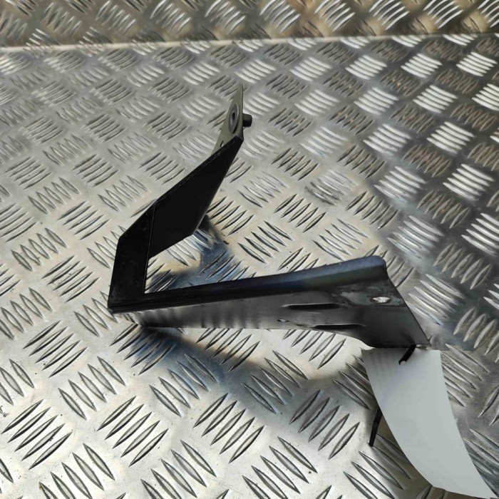 Suport aripa st&acirc;nga față VW MULTIVAN T7 STM, STN 2024 OEM: 7T0821151 32577800