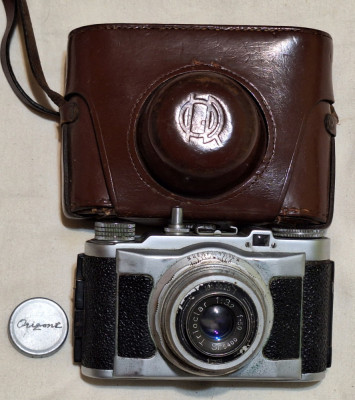 ORIZONT fabricat la IOR Aparat foto de colectie anii 1970 in etui din piele foto