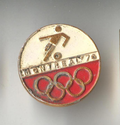 Insigna Olimpica Olimpiada - MOTREAL CANADA 1976 - FOTBAL foto