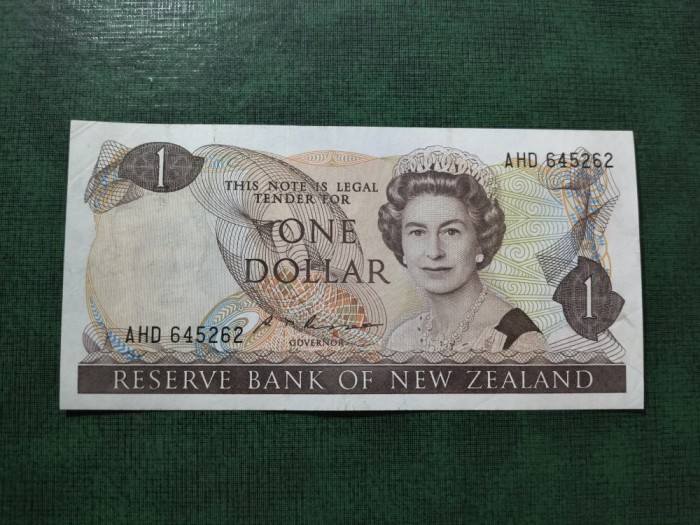 NOUA ZEELANDA 1 DOLAR SUPERBĂ