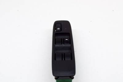 Buton geam ușă dreapta față MITSUBISHI PAJERO III V7_W, V6_W 2002 OEM: C8D-D255M,MR551244 14581396 foto