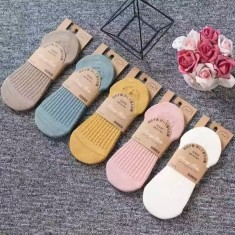 Set 5 perechi de sosete pentru dama, SS211, multicolor, marime universala (35-39)