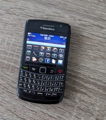 BLACKBERRY 9780 Telefon de colectie Vintage tastatura qwerty Fabricatie 2010