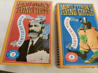 Monthy Pyton s- Flying circus -2 vol. foto