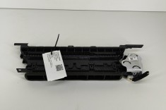 Gura de ventilație planșa de bord TESLA MODEL 3 2021 OEM: 1111597-00-B,1111596-00-B,1111595-00-B 28300150