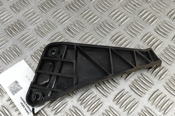Suport bara de protecție st&acirc;nga spate INFINITI Q30 2019 OEM: A1568850714 | 31518117