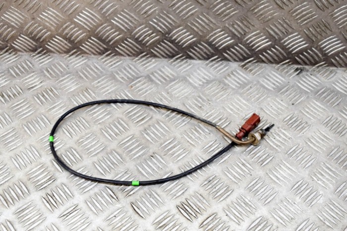 Senzor de temperatură VW TIGUAN AD1 2020 OEM: 04L906088JJ 15086686