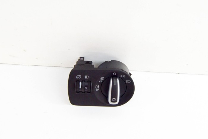 Modul de control comutator faruri AUDI A1 8X1, 8XK 2017 OEM: 8P0919094B,8X2941531P 17814108