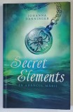 SECRET ELEMENTS , IN ADANCUL MARII de JOHANNA DANNINGER , 2018