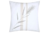 Cumpara ieftin Perna Decorativa Pampa 50x50cm, Culoare Crem, 55% Bumbac 45% Poliester