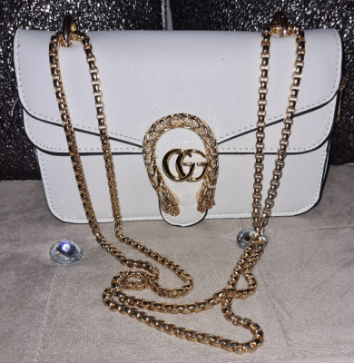 Poseta Gucci piele ecologica alba cu lant si detalii aurii noua !! foto
