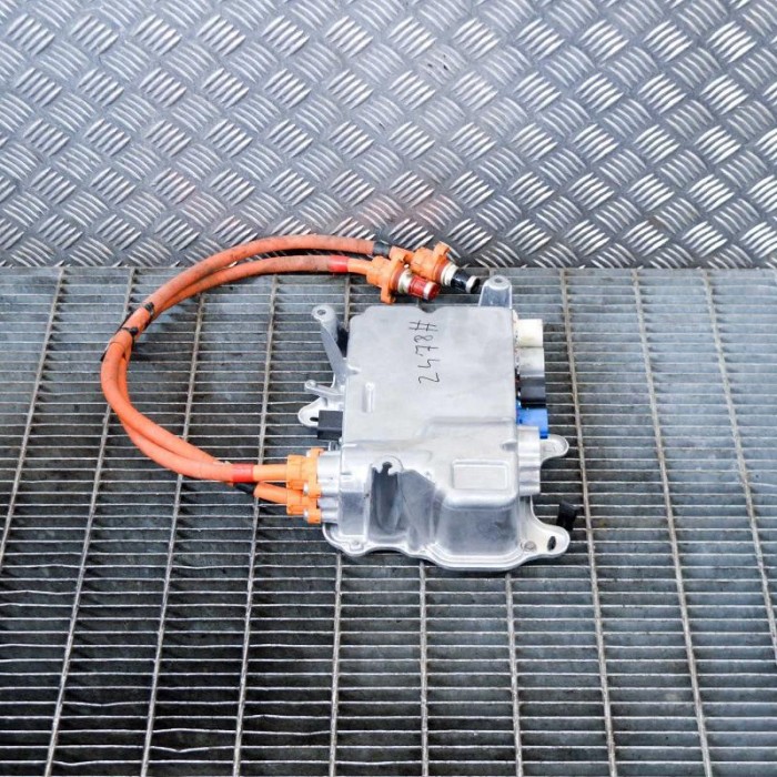 Alt modul de control TESLA MODEL X 2016 OEM: 1049678-00-G 10025289