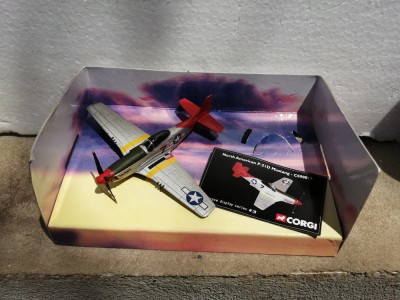 bnk jc Corgi CS90017 P51D Mustang foto